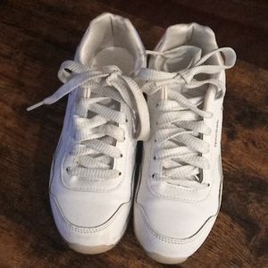 Girls Reebok tennis shoes